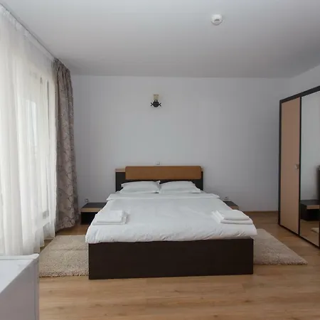 Pensiunea Apollo Πανσιόν